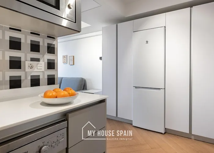 Myhousespain - Primera Linea De Playa Con Parking גיחון