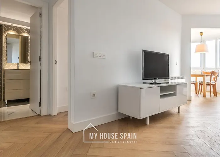 Myhousespain - Primera Linea De Playa Con Parking גיחון